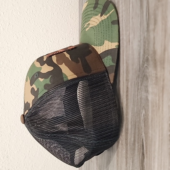 Black Rock Coffee Bend Oregon Camouflage Trucker Hat with Leather Oregon Patch - Picture 3 of 8